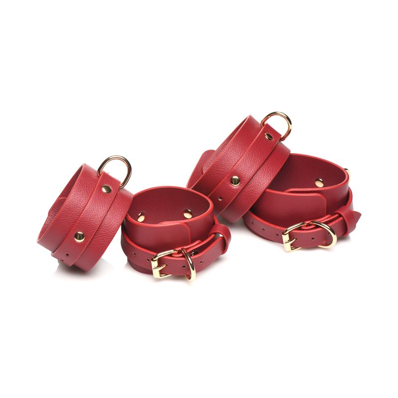 Crimson Captive 7 pcs Set